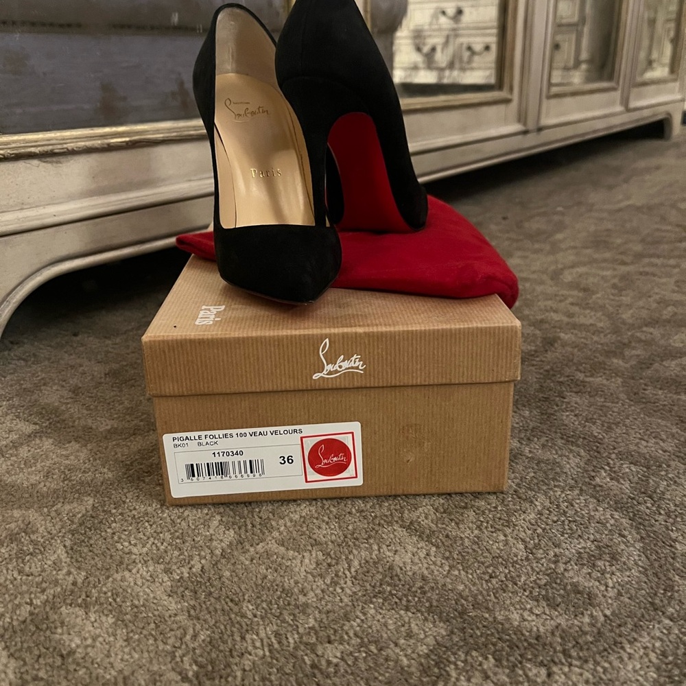Christian Louboutin Black pigalle 100 Velvet Heels with Red Soles